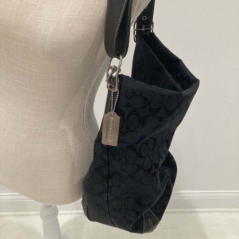Coach Black signature canvas bucket bag purse - Picture 3 of 12